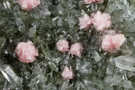 RHODOCHROSITE botryoidale kristallen met QUARTZ -