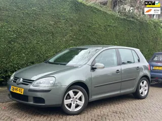 Volkswagen Golf 1.6 FSI Comfort RIJDGOED/6BAK/AIRCO/APK 8-26