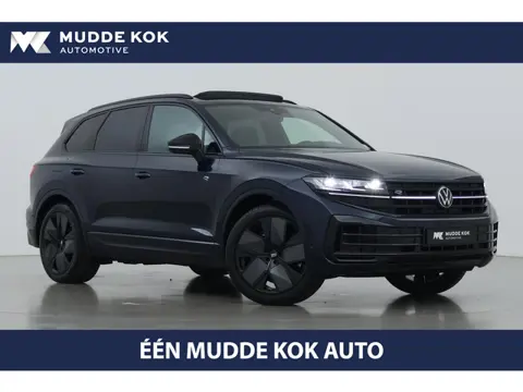 Volkswagen Touareg 3.0 TSi eHybrid 4MOTION R | FINAL EDITION | Luchtvering | Trekhaak | Panoramadak 