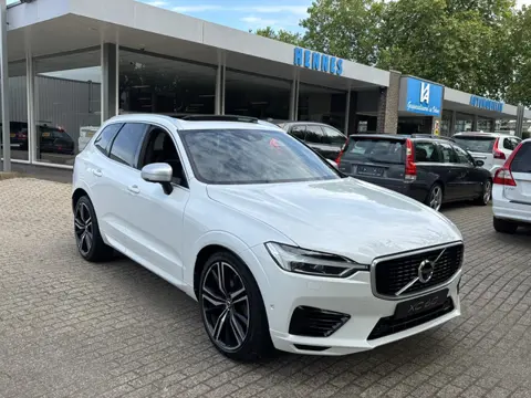 Volvo XC60 T8 AWD R-Design B&W HeadUp Luchtvering 360 Keyless DAB