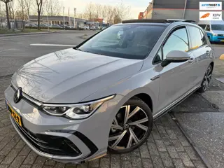 Volkswagen GOLF 1.5 eTSI 2024 FACE-LIFT R-LINE DSG PANO ACC LEDER ALCANTARA