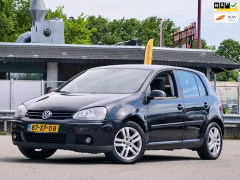 Volkswagen Golf 1.6 FSI Optive 3