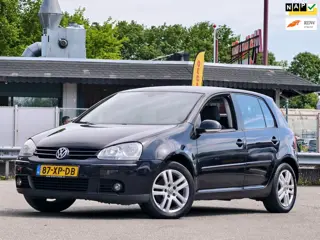 Volkswagen Golf 1.6 FSI Optive 3