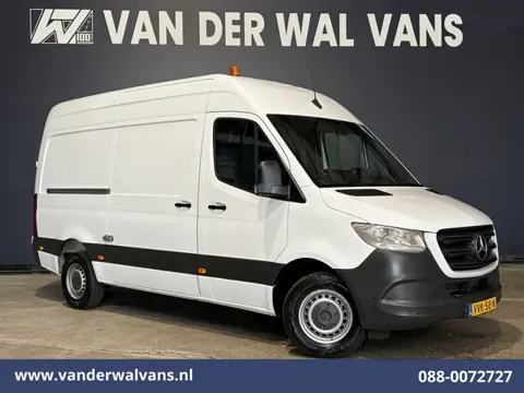Mercedes-Benz Sprinter 317 CDI 170pk 3500kg Trekhaak L2H2 Euro6 Airco | Camera | Apple Carplay | Cru