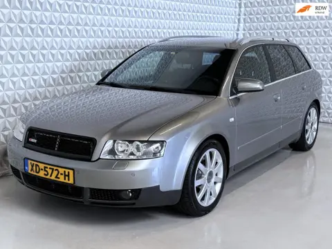 Audi A4 Avant 3.0 Exclusive Automaat S-Line (2003)