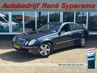 Mercedes-Benz E-Klasse 200 K. Elegance | Trekhaak | Navi | Parkeersensoren | Cruise | Zeer nette sta