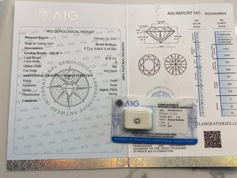 1 pcs Diamant - 0.74 ct - Rond - J - SI3