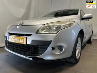 Renault Mégane Estate 1.6 Dynamique - Frontschade - Schade