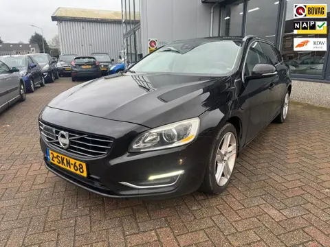Volvo V60 2.4 D6 AWD Plug-In Hybrid Summum leer xenon navigatie clima cruise controle lm-velgen mimo