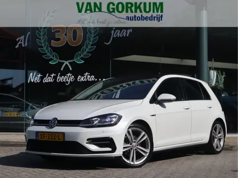 Volkswagen Golf 1.5 TSI Highline Pano / Led / Navi / Elekramen / R-Line / Dealer onderhouden