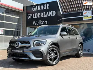 Mercedes-Benz GLB 200 4MATIC AMG Line | Leder/Alcantara | Matrix | Acc | Climate | Navi | Camera | P