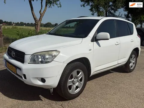 Toyota RAV4 2.2 D-4D Executive Business Airco Export !