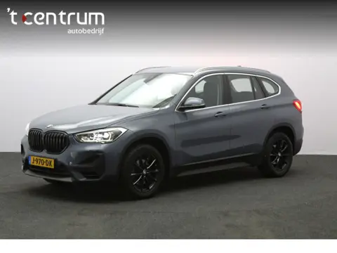 BMW X1 sDrive18i High 140 PK Executive Edition, Trekhaak, Head-Up Display, Stoelverwarming, Sportsto