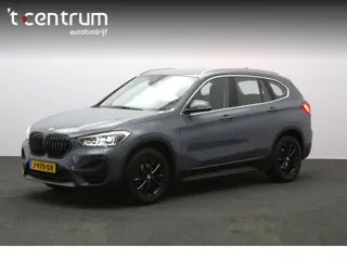 BMW X1 sDrive18i High 140 PK Executive Edition, Trekhaak, Head-Up Display, Stoelverwarming, Sportsto