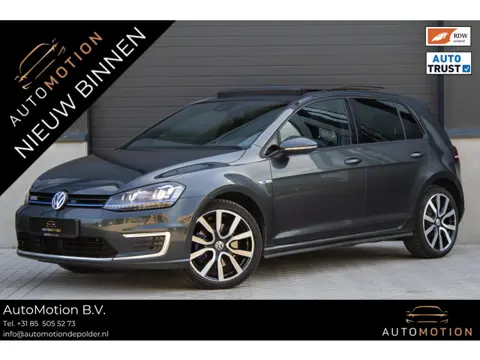 Volkswagen Golf 1.4 TSI GTE PANO CAMERA LEDER STOELVERWARMING ELEKTRISCE STOELEN