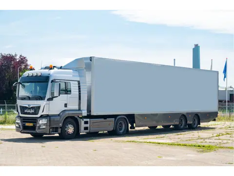 Noyens bloemenoplegger 2024 | Opt. incl. Trekker | Verwarmde oplegger | 2t laadklep | Hydraulisch ge