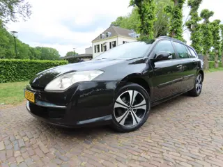 Renault Laguna Estate 2.0 16V Corporate Ecc Xenon Pdc Lm Velgen Trekhaak***Apk t/m 1-3-2027***