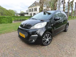 Peugeot 107 1.0 Envy Airco Toerenteller 5 Drs Isofix Stuurbekrachtiging ***Zuinige Auto***