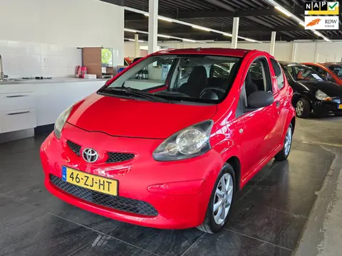 Toyota Aygo 1.0-12V/AIRCO/5-DEURS/NIEUWE APK BIJ VERKOOP/