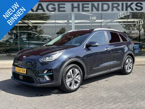 Kia e-Niro DynamicPlusLine 64 kWh | SOH: 95,1% | 3 Fase | Schuif/kantel dak | Afn. Trekhaak | Adapti