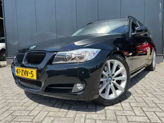 BMW 3-serie Touring 320i '10 Aut/Leer/Panodak/Navi/18'Lmv