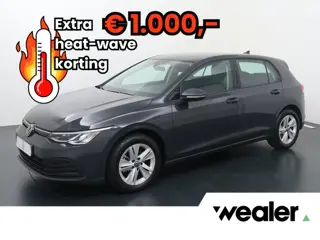 Volkswagen Golf 1.0 TSI Life | 110 PK | Trekhaak | Adaptive cruise control | Apple Carplay/Android A