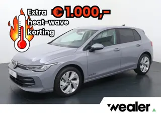 Volkswagen Golf 1.5 eTSI 85kW/116pk DSG Life Edition | Navigatiesysteem | LED verlichting | Achterui
