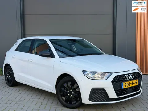 Audi A1 Sportback 25 TFSI|Dealer Onderhouden|Smetteloze Staat|Cruise Control|Bluetooth|Lane Assist