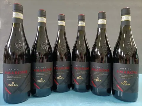 2017 Bolla Rhetico - Amarone della Valpolicella - 6 Flessen