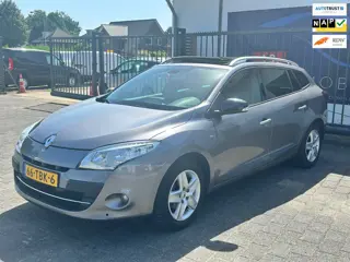 Renault Mégane Estate 1.4 TCe Bose / PANORAMADAK / AIRCO / CRUISE CONTROL / NAVIGATIE / NAP!!