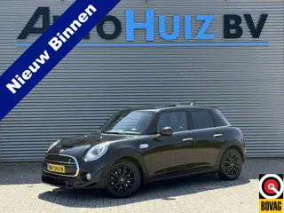 MINI 5-deurs Cooper S 192PK Chili Serious Business Panoramadak LED Leder Stoelverwarming