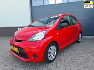 Toyota Aygo | 1.0 VVT-i Now | Airco | Volledig onderhouden | 1e eigenaar | Lage kilometerstand |