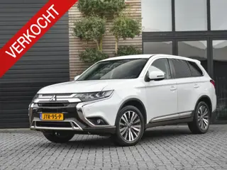 Mitsubishi Outlander 2.0 Business Edition Navigatie Carplay Alcantara Bekleding 18 inch velgen Elekt