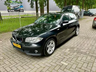 BMW 1-serie 116i Business line INRUIL KOOPJE CLIMATE CONTROL LM VELGEN CV RADIO CD/MP3