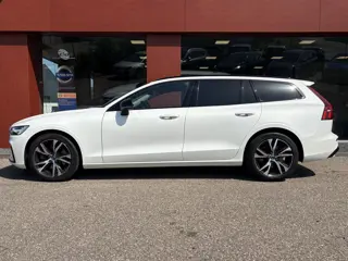 Volvo V60 2.0 B4 Plus Dark (bj 2024, automaat)