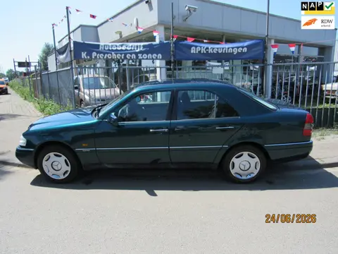 Mercedes-Benz C-klasse 180 Sport,automaat,2 jaar apk