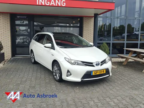 Toyota Auris Touring Sports 1.8 Hybrid Lease