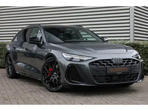 Audi A6 Avant e-hybrid Competition Pano l Trekhaak l S-stoelen l