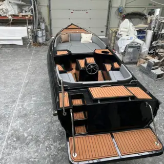 Te koop nieuwe Julia 7.10m Tendersloep.