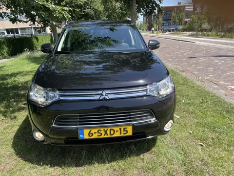Mitsubishi Outlander 2.0 PHEV Intense + Nw apk 4x4 mooi!!nap nl auto zie foto’s