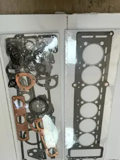 Engine gasket kit for Maserati Mistral 3.7