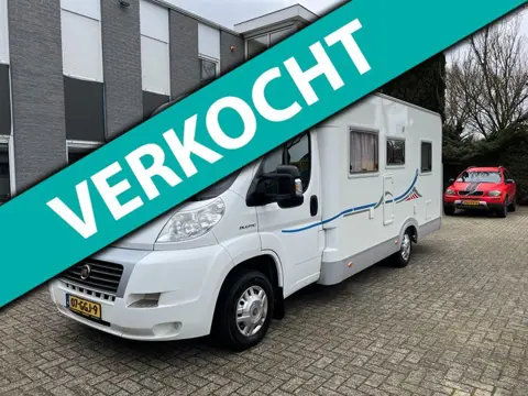 Adria Coral s 650 SP adriatik dakairco tv, zeer nette staat