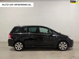 Opel Zafira 7p. Cosmo Navi Leer Cruise Clima Trekaak