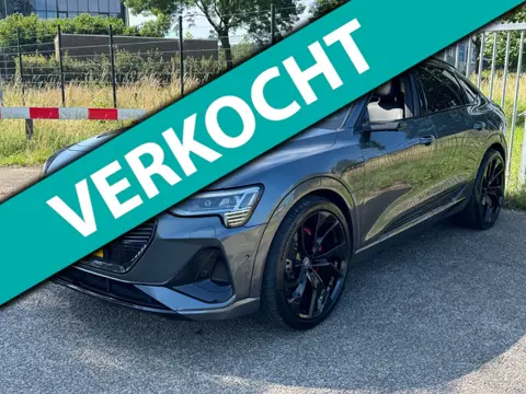 Audi E-tron Sportback 55 quattro 95 kWh S-Line Panodak Sfeer Luchtvering 23inch