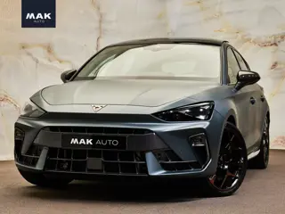 CUPRA Leon 1.5 e-Hybrid VZ Extreme , pano, Sennheiser, kuipstoelen, matrix-LED, keyless, parkeerassi