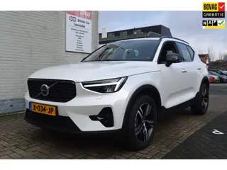 Volvo XC40 2.0 B3 Plus Dark Automaat / H&K / Carplay / BOVAG RIJKLAARPRIJS