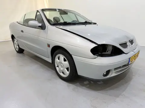 Renault Mégane cabrio 1.6-16V Sport (bj 1999)