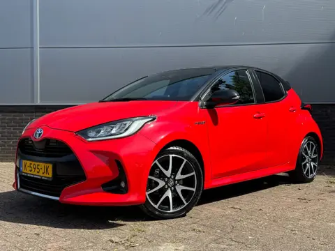 Toyota Yaris 1.5 Hybrid Launch Edition (bj 2020, automaat)