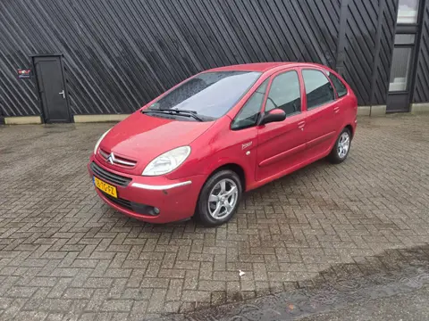 Citroen Xsara Picasso 1.6i-16V Caractère rijd schakeld goed