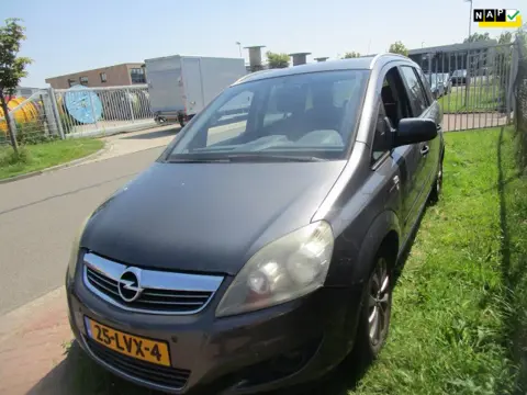 Opel Zafira 1.6 111 years Edition
